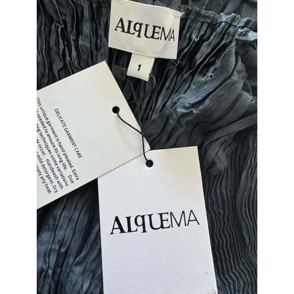 Alquema - 3/4 Sleeve Smash Pocket Dress in Midnight Size 1 Small - Picture 6 of 6